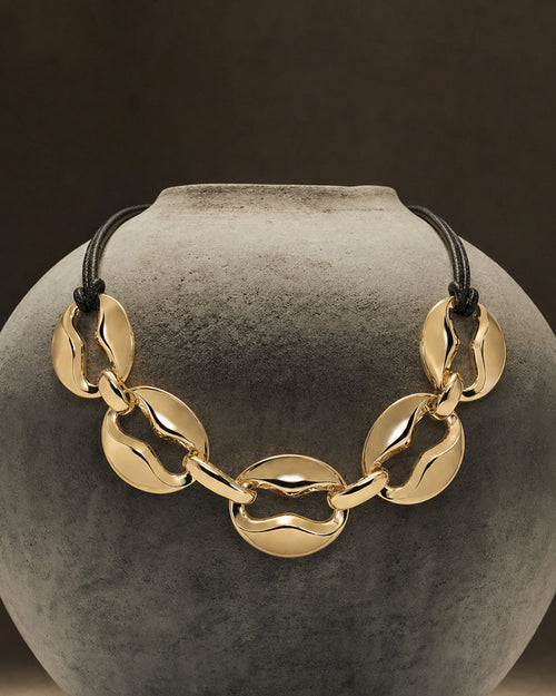 Collares
